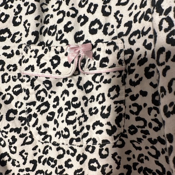 COPY - Victoria’s Secret pajamas set size S black and white cheetah print pjs - Picture 10 of 13